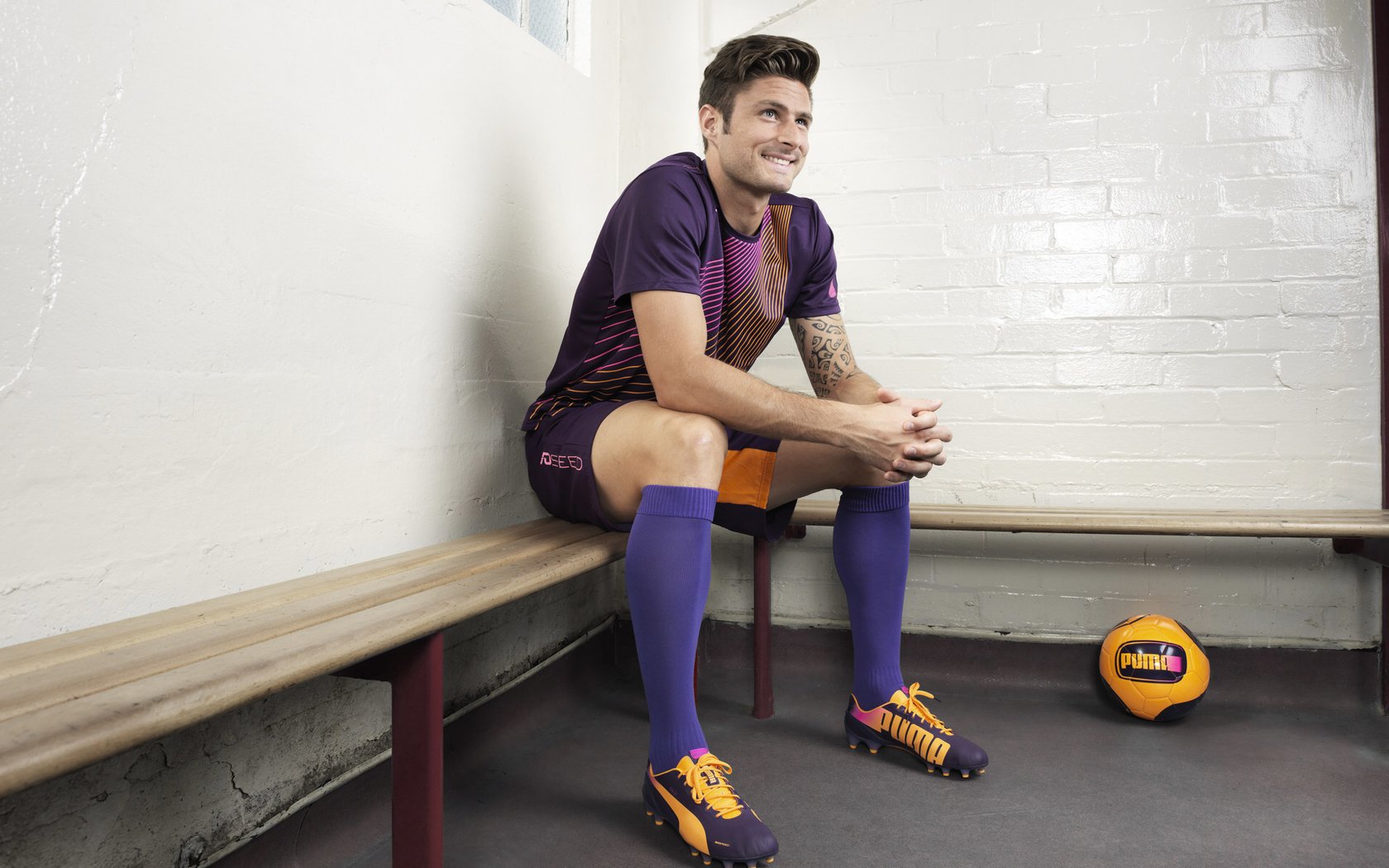 国足战术配合效率不断提升，国足技能